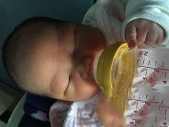 恭喜黄先生喜得一子